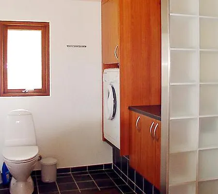 Three-bedroom Holiday In Tarm 3 Casa de Férias Hemmet