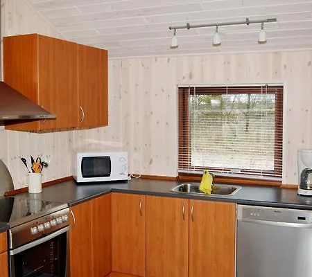 Casa de Férias Three-bedroom Holiday In Tarm 3 Hemmet