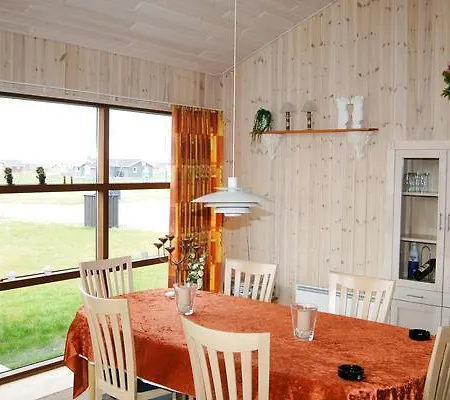 Casa de Férias Three-bedroom Holiday In Tarm 3 Hemmet
